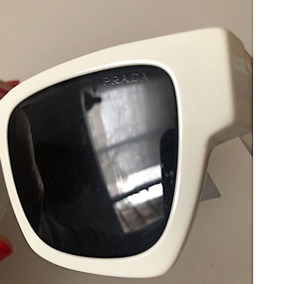 Prada PR A06SF 16K08Z Sunglasses